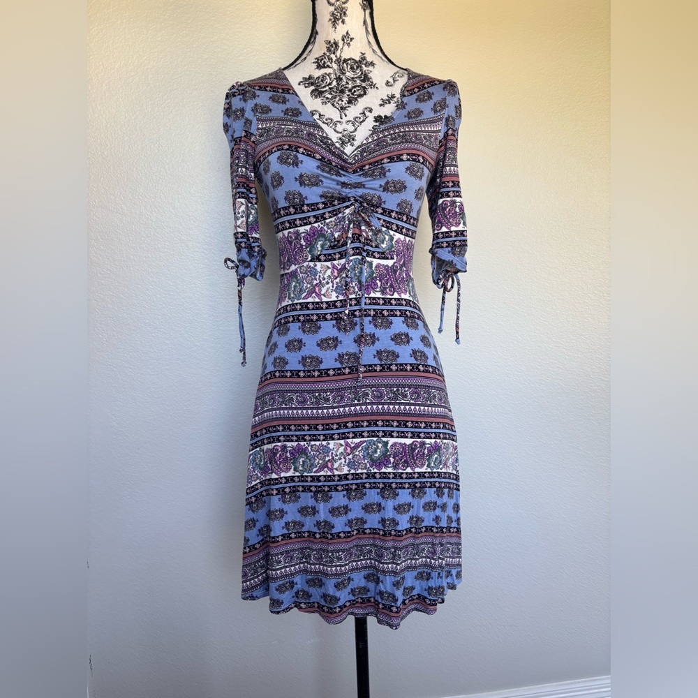 As U Wish Blue and Purple Patterned V-Neck Midi Dress - Picture 2 of 12